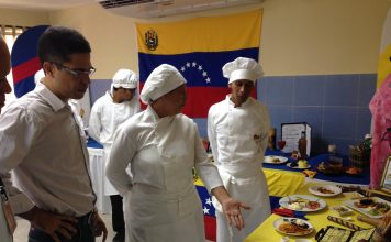 Sous chef de la casa de arte y oficios de San Diego expusieron platos venezolanos