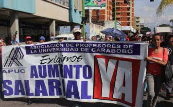 Gremio UC consignó petitorio en la gobernación para exigir reivindicaciones salariales