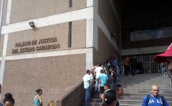 Trasladados Uzcategui y Bravo al Palacio de Justicia