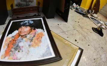 Tras caída de Evo, fue saqueada su «humilde» casa en Cochabamba. ¿Policía boliviana busca al expresidente?