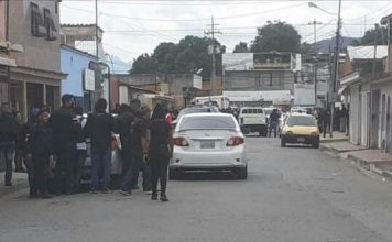 Sepa como el cicpc le dio «mortadela» a dos choros en refriega con tiros y granadas en Los Samanes