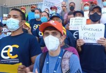 Valencianos se unieron a la protesta global contra intervención rusa en Ucrania