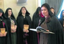 Aquelarre de 100 brujas en Moscú para apoyar a Putin con fuerzas del «inframundo» y lanzar «maldiciones a los enemigos»