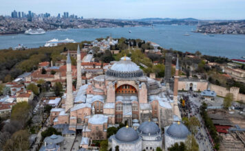 Terremoto de magnitud 6,2 sacudió la costa de Estambul