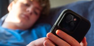 Nueva Zelanda plantea prohibir el acceso a redes sociales a menores de 16 años