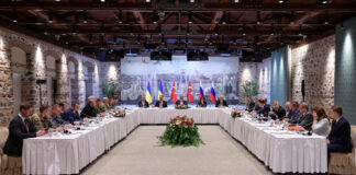 Rusia y Ucrania acuerdan intercambiar a mil prisioneros de cada bando