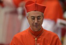 Dominique Mamberti, el cardenal que anunciará al mundo la elección del nuevo papa
