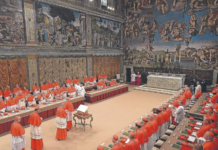 Todo dispuesto en la Capilla Sixtina para elegir al nuevo papa