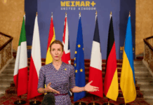 Ministros europeos amenazan a Rusia con más sanciones y le reclaman avances en negociaciones con Ucrania