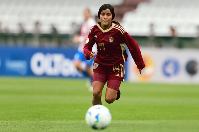 La Vinotinto femenina sub-17 remontó ante Paraguay
