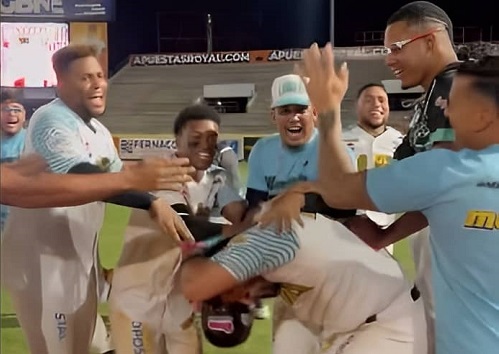 Bravos selló épico triunfo en el décimo inning ante Leones Bravos