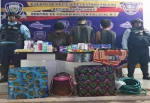 Tres jóvenes fueron capturados al hurtar un local comercial en Falcón falcón